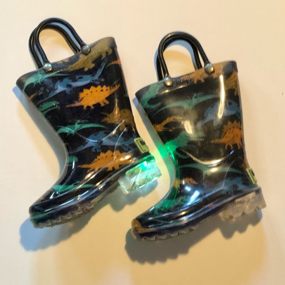Goloshes with light up heels